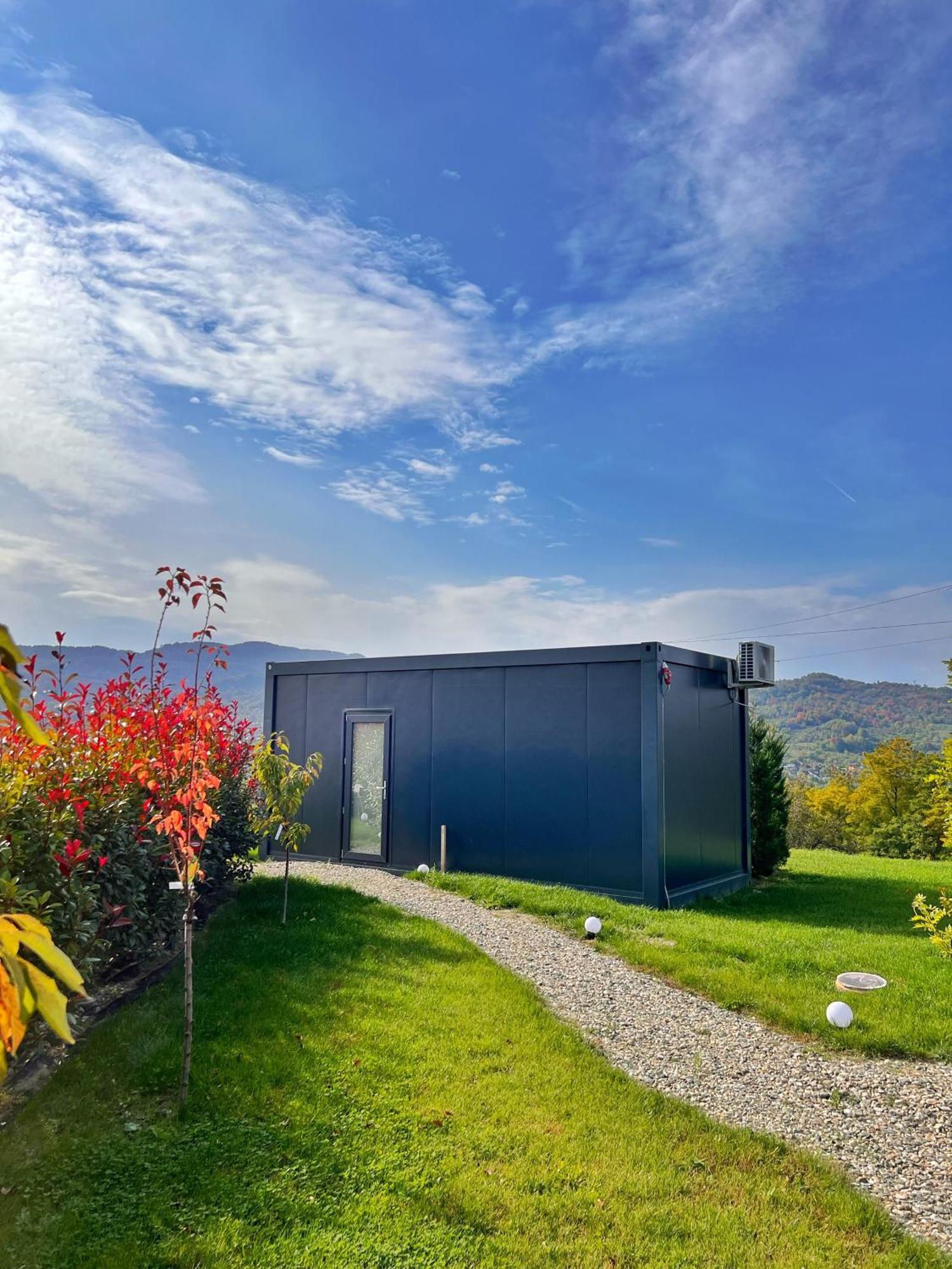 Flandra Glamping Hotel กอร์เบนี ภายนอก รูปภาพ