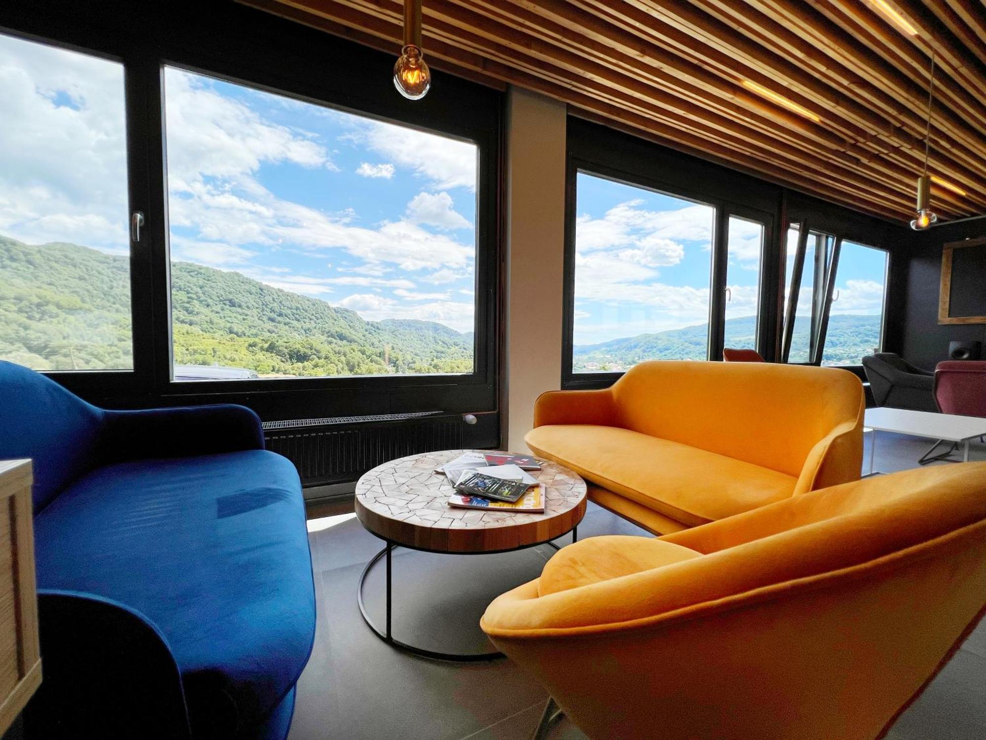 Flandra Glamping Hotel กอร์เบนี ภายนอก รูปภาพ